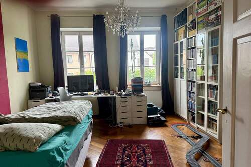 Arbeits- oder Gästezimmer - 