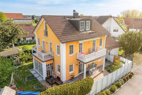 Hausansicht - 7 Zimmer Einfamilienhaus zum Kaufen in Fürstenfeldbruck / Aich