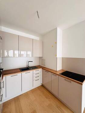 offene Einbauküche - Etagenwohnung mit 61,30 m&sup2; in Berlin zur Miete