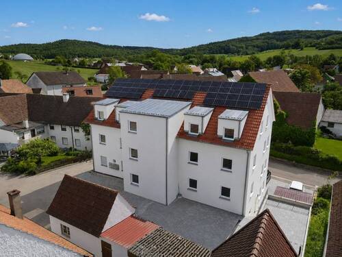 Rückansicht, Stellplätze, Hof - 