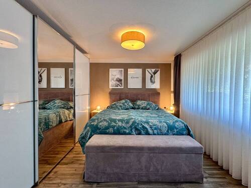 Elternschlafzimmer mit Balkon - 