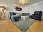 Gemütliches Wohnzimmer - 4 Zimmer Etagenwohnung in Oberderdingen