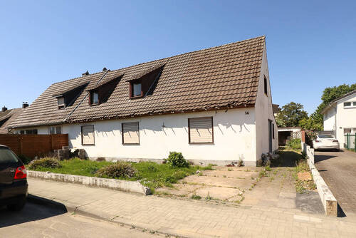 Frontansicht - 1 Zimmer Doppelhaushälfte in Neuss / Reuschenberg