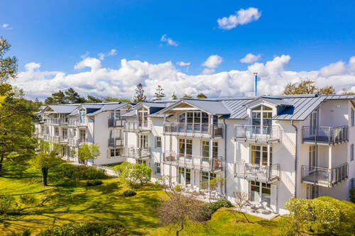 Die seeseitige Fassade - Etagenwohnung zum Kaufen in Breege