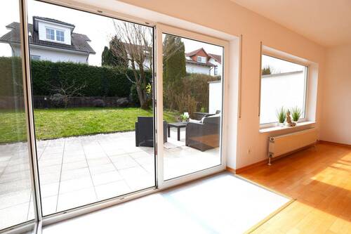 Wohnzimmer-Terrasse.JPG - 