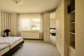 Zimmer 1 - 