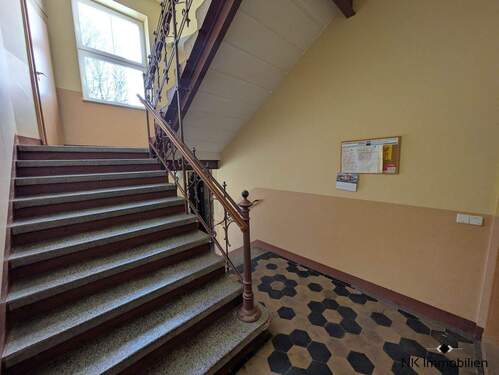 Treppenhaus - 3 Zimmer Etagenwohnung in Chemnitz