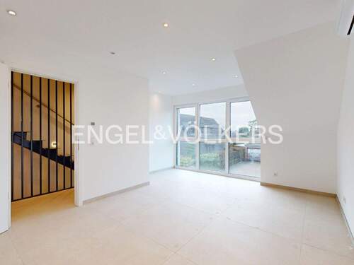 helles Kinderzimmer im OG - 