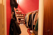 Begehbarer Kleiderschrank/ Abseite - 