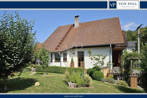 Wohnen im Grünen - Platzwunder im Grünen: EFH mit idyllischem Garten & großem Hof mit Wohnmobilstellplatz + Carport