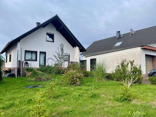 Vorgarten+Garage - 