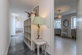 Flur + Zimmer - 