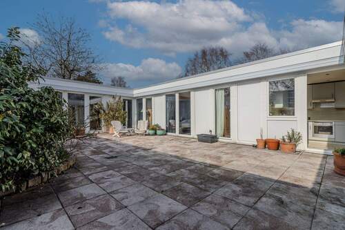 Innenhof - 4 Zimmer Bungalow in Hamburg