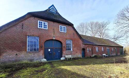 Frontansicht.jpg - 7 Zimmer Einfamilienhaus in Nordenham