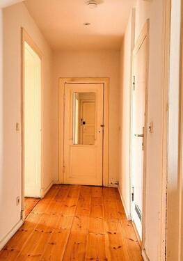 Flur - 2 Zimmer Etagenwohnung in Berlin