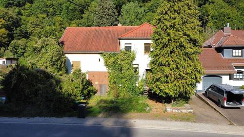 03 Front - 7 Zimmer Einfamilienhaus in Tholey