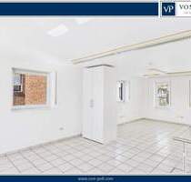 Helle und großzügige Büroflächen über zwei Etagen in Pulheim