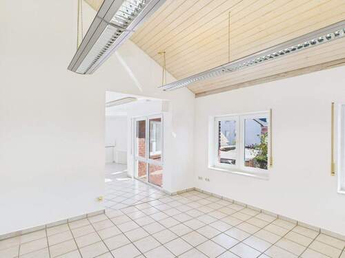 Büroflache OG - Büro mit 80,20 m&sup2; in Pulheim zur Miete