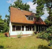 Festpreis! Sanierungsbedürftiges EFH mit herrlichem Garten in gefragter Lage von Berlin-Kladow