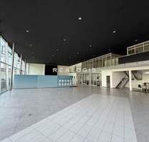 ca. 1.200 m² große Showroom- und Werkstattfläche mit Büro und Freifläche - Hamburg Lokstedt