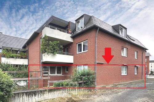 Seitenansicht Hofzufahrt - 1 Zimmer Büro zum Kaufen in Lübeck