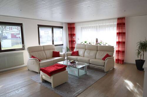 Wohnen EG - 1 Zimmer Mehrfamilienhaus, Wohnhaus zum Kaufen in Balingen