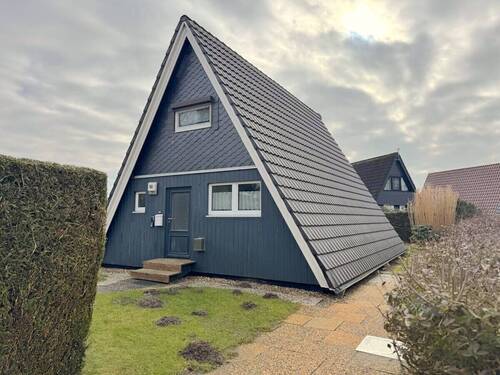 Frontansicht - 3 Zimmer Mehrfamilienhaus, Wohnhaus zum Kaufen in Butjadingen / Fedderwardersiel