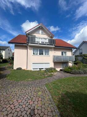 Haus Vorderansicht - 1 Zimmer Mehrfamilienhaus, Wohnhaus zum Kaufen in Fulda