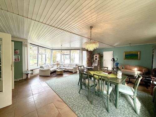 Wohn- und Essbereich - 4 Zimmer Bungalow in Kelkheim (Taunus)