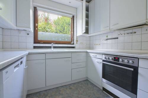 Küche mit Durchreiche - Reihenmittelhaus mit 120,00 m&sup2; in Hameln zum Kaufen