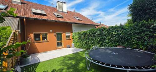 Bild 1 - +++VERKAUFT+++Schönes Reihenhaus mit Gartenteil