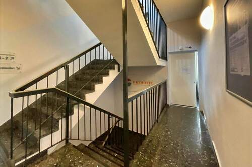 Treppenhaus zum 1. OG - 