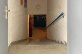 Zugang Gewerbe im Keller - 