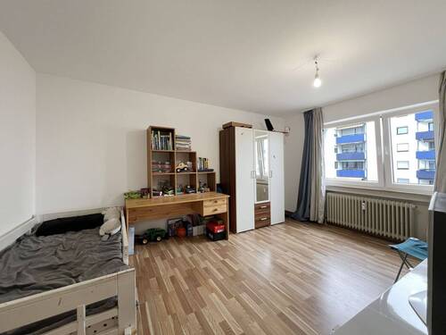 Schlafzimmer 1 - 3 Zimmer Etagenwohnung zum Kaufen in Hemmingen