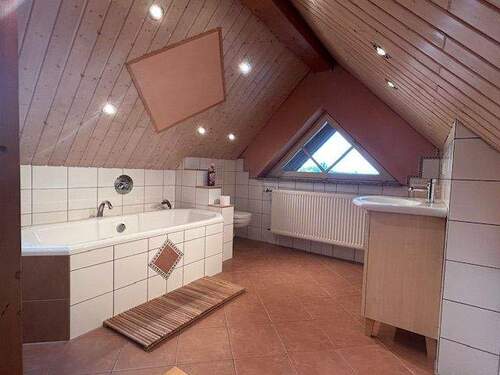 Bad Dachboden - 