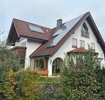 Gepflegtes Zweifamilienhaus zuzüglich Einliegerwohnung in idyllischer Lage - Hofbieber Langenbieber