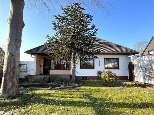 Rückansicht - 3 Zimmer Einfamilienhaus zum Kaufen in Kiebitzreihe