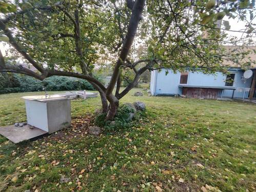 Garten mit Waschtisch - Mehrfamilienhaus, Wohnhaus mit 330,00 m&sup2; in Putbus OT Lauterbach zum Kaufen