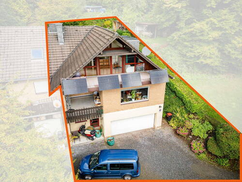 Titelbild - Frontansicht - Stadtnah im Grünen - großes Haus mit Garten, Galerie und Doppelgarage