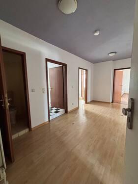 Flur - 4 Zimmer Etagenwohnung zum Kaufen in Berlin