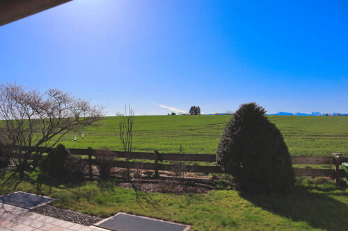 Weitblick bis in die Berge - ***Weitblick bis in die Berge*** Doppelhaushälfte mit wunderschönen Garten und Sonnenterasse