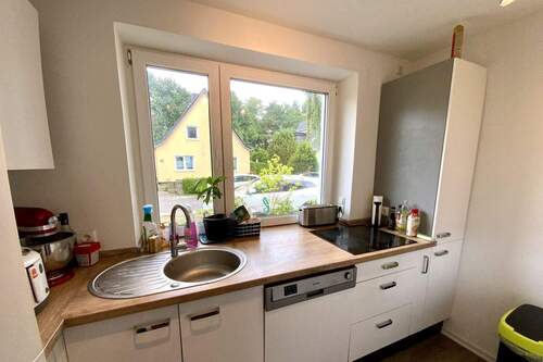 Neuwertige Küche - Einfamilienhaus mit 84,00 m&sup2; in Lübeck zum Kaufen