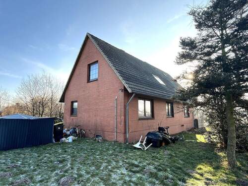 Außenansicht - 8 Zimmer Einfamilienhaus zum Kaufen in Rade