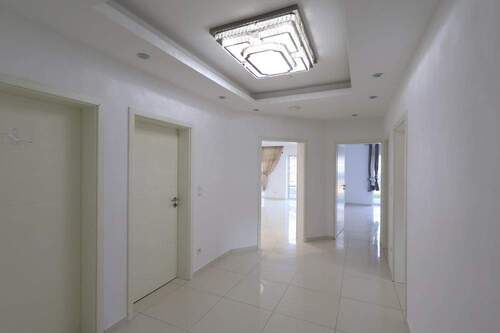 Flur - Mehrfamilienhaus, Wohnhaus mit 222,00 m&sup2; in Rotenburg (Wümme) zum Kaufen