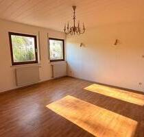 3-Zimmer-Wohnung im EG mit Gartenmitbenutzung - Dorfen