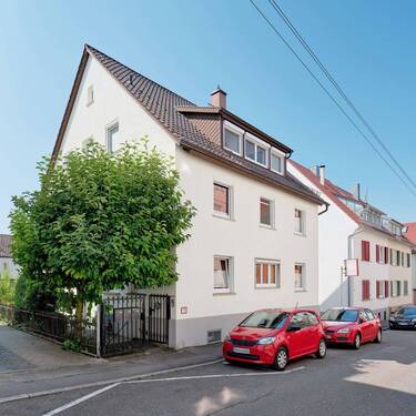 Außenansicht - Mehrfamilienhaus, Wohnhaus zum Kaufen in Stuttgart