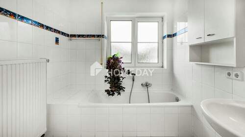 1. OG Badezimmer 2 - 