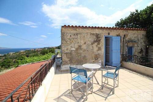 Terrasse - Mehrfamilienhaus, Wohnhaus mit 136,00 m&sup2; in Aspro zum Kaufen