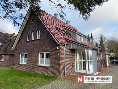 Vorderansicht - Praxisgebäude mit ELW in Rastede-Wahnbek zu vermieten (Obj.-Nr.: 6120)