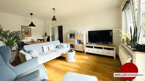 Wohlfühl-Wohnen! - Berühmteste Gasse Nürnbergs! Schöne 3-Zi. Wohnung mit Sonnenbalkon in der Altstadt!